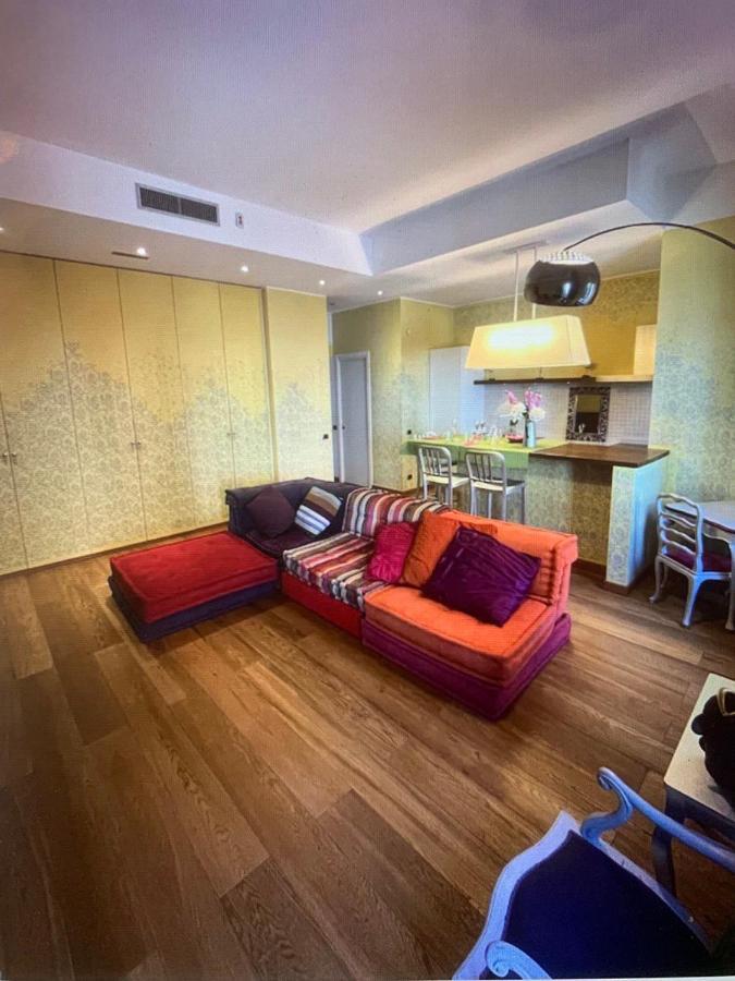 S.Ambrogio/Duomo •Jacuzzi • Luxury •Design Apartment Милано Екстериор снимка
